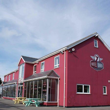 7Hotel Diner Halstead  Exterior photo