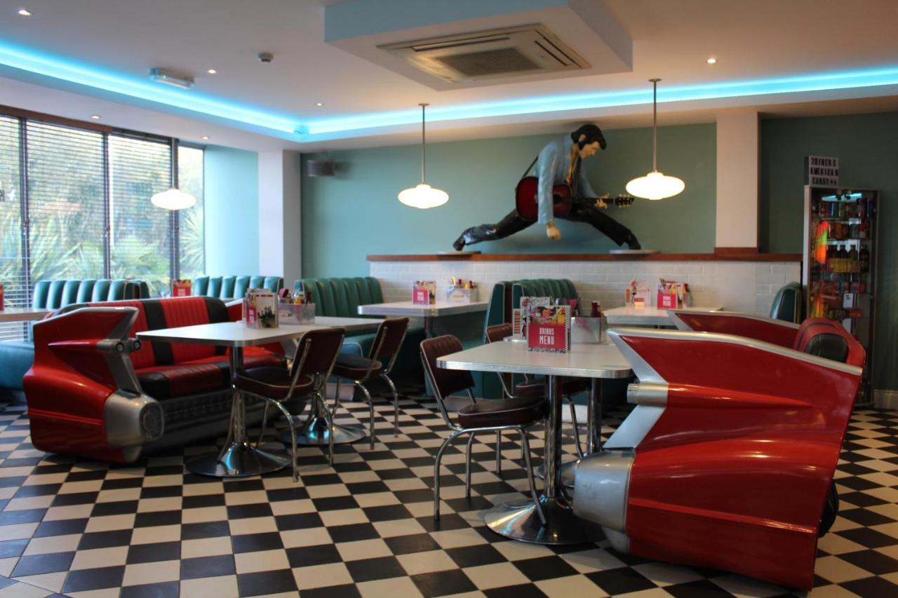 7Hotel Diner Halstead  Exterior photo